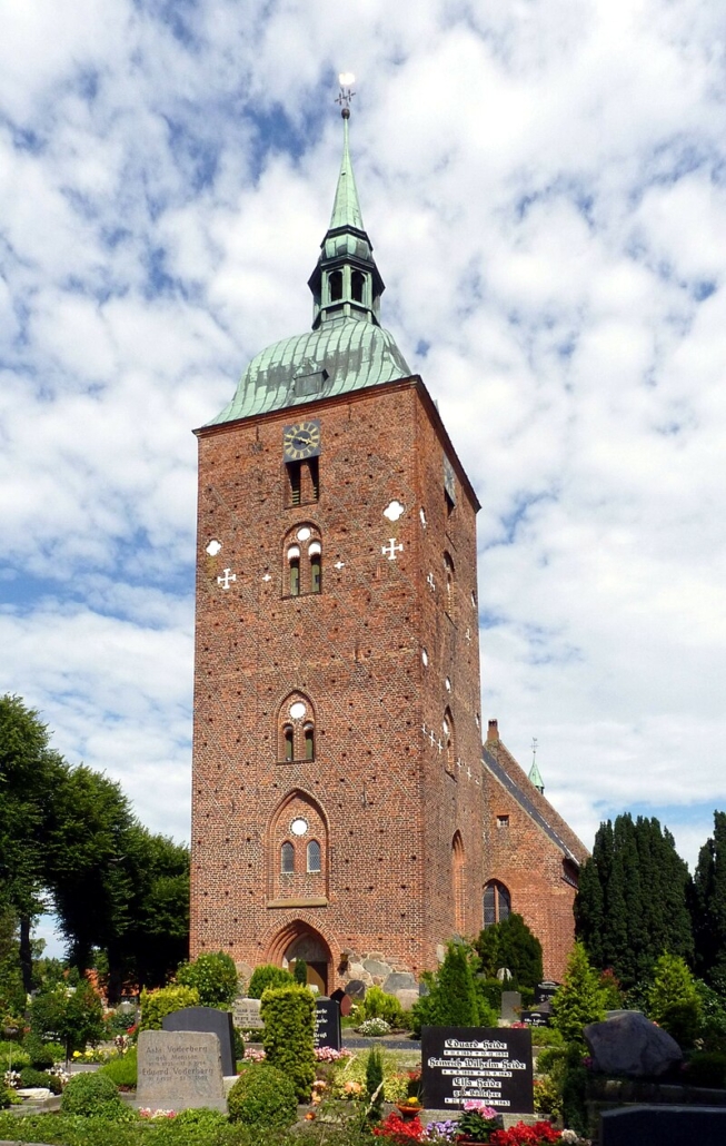 Kirche St. Nikolai in Burg auf Fehmarn Quelle: Wikipedia CC BY 3.0 Foto: Moritz Wickendorf